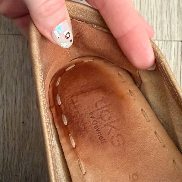 Tieks by Gavrieli metallic gold leather foldable ballet flat 9 - Picture 4 of 4